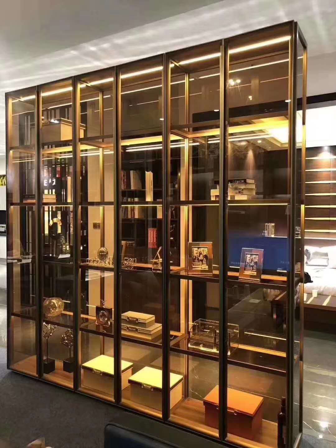 Modern Luxury Shiny Golden Design Living Room Glass Aluminum Wine Cabinet